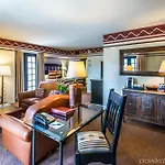Hotel & At Loretto 4*