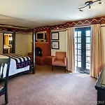 & At Loretto Hotel