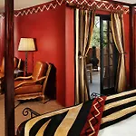 Hotel & At Loretto