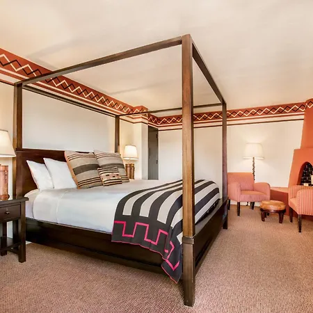 Hotel & At Loretto 4*