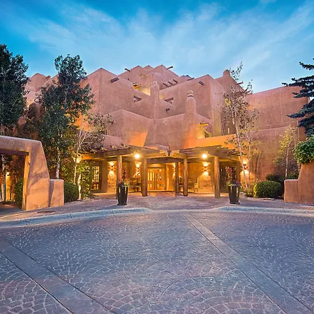 Hotel & At Loretto 4*