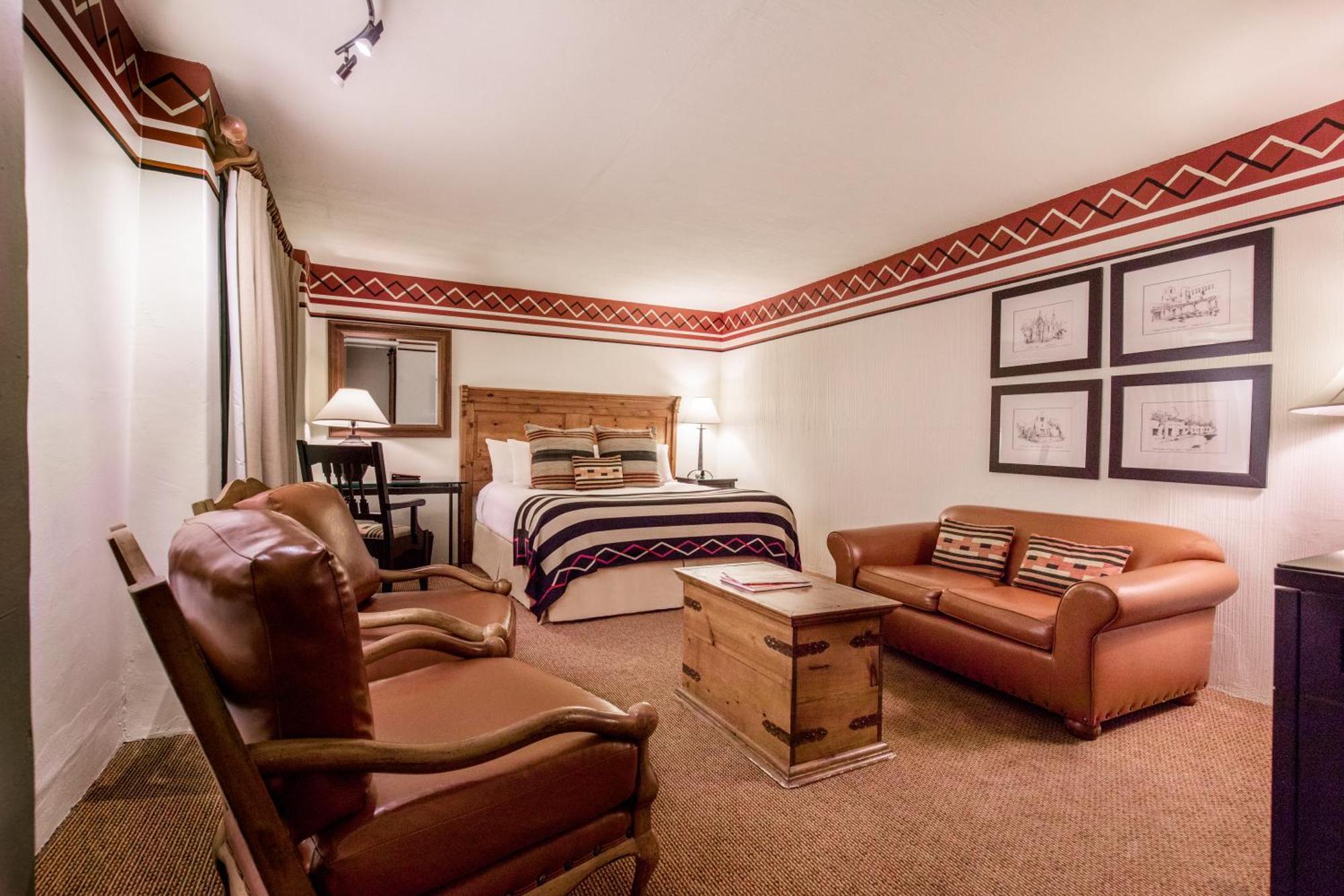Hotel & At Loretto