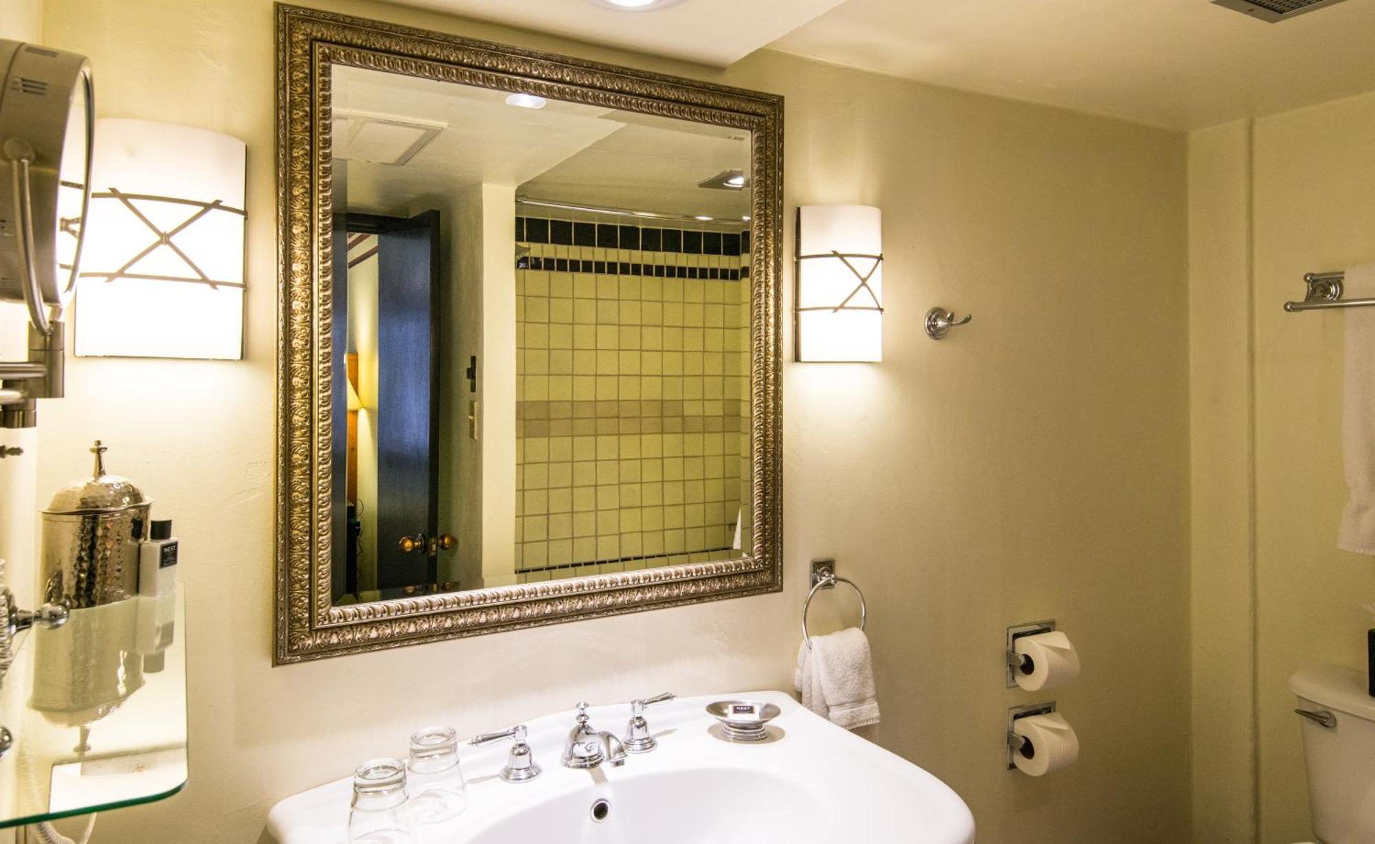 & At Loretto Santa Fé